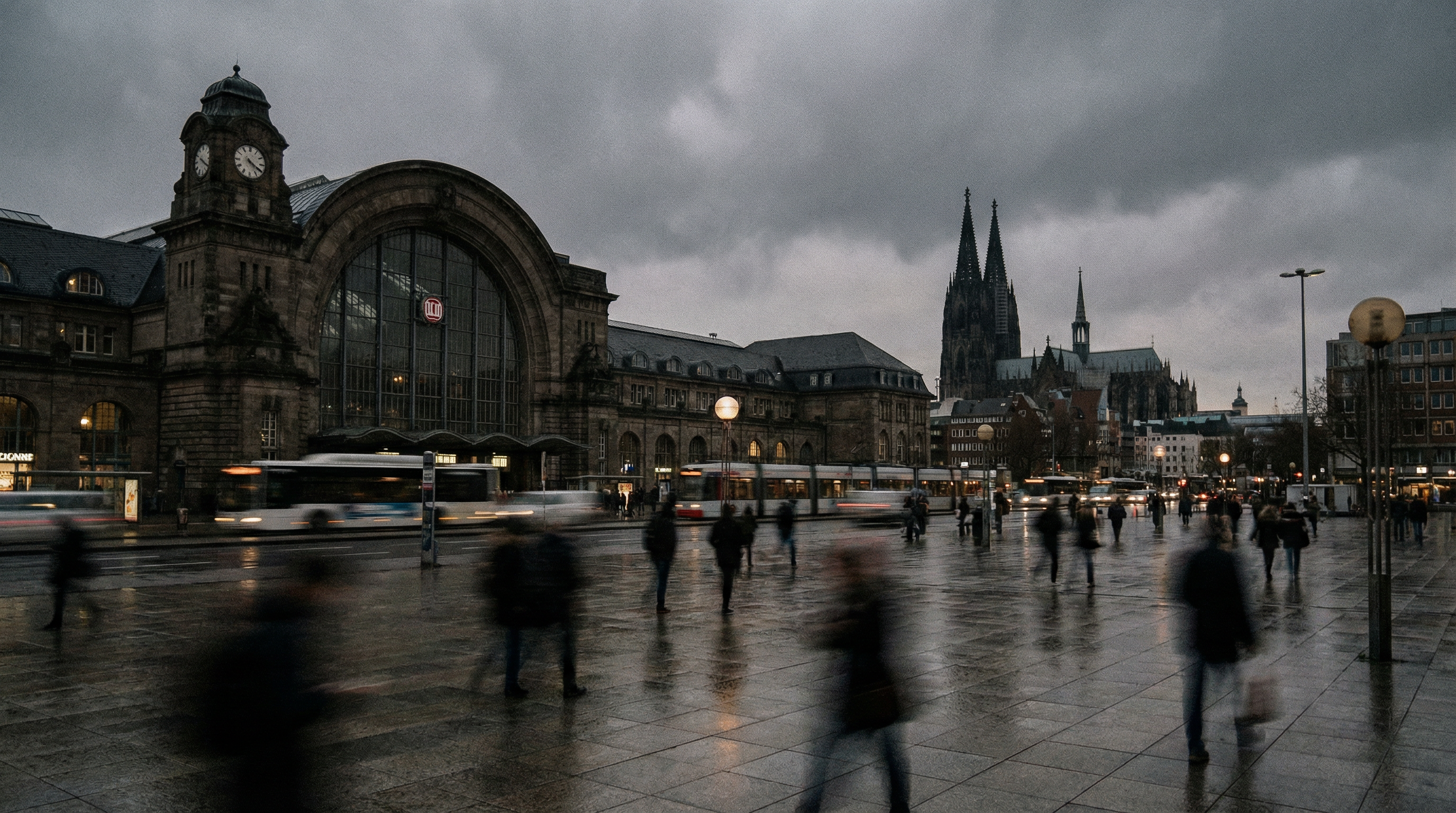 "Armlänge Abstand" war Fehler – Reker enthüllt Scholz-Anruf von 2016