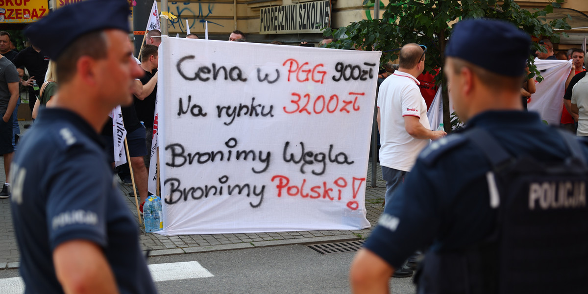 Związkowcy z Sierpnia 80 protestowali dziś w Katowicach
