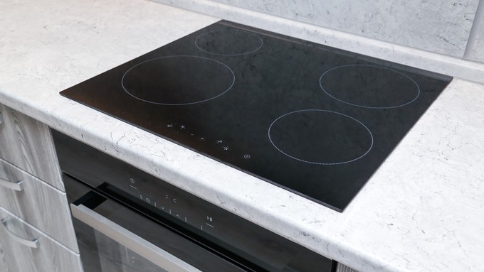 Indukciona ploča za kuvanje