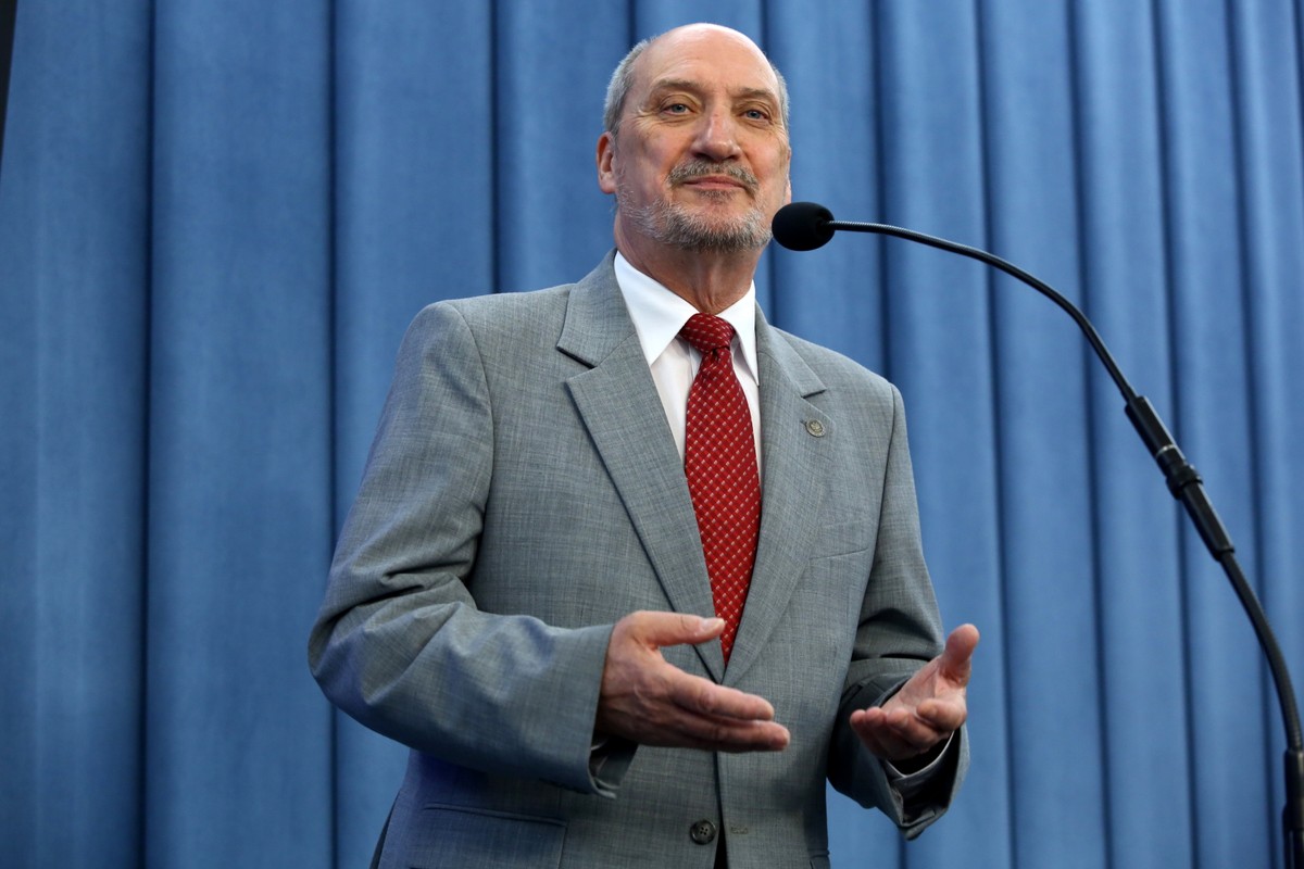 Polityk PiS, Antoni Macierewicz