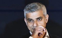 Muzułmański burmistrz Sadiq Khan: Londyn wybrał nadzieję, a nie strach