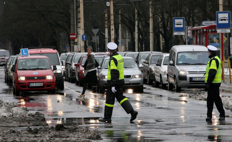 SZCZECIN POWRÓT ZIMY BRAK PRĄDU