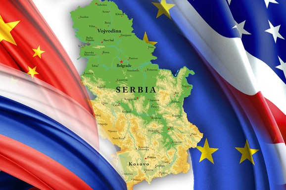 "POTVRĐUJE SE KOLIKO JE OVA POLITIKA VALIDNA" Srbija između četiri centra moći: "Nema tu stubova, ima samo interesa"