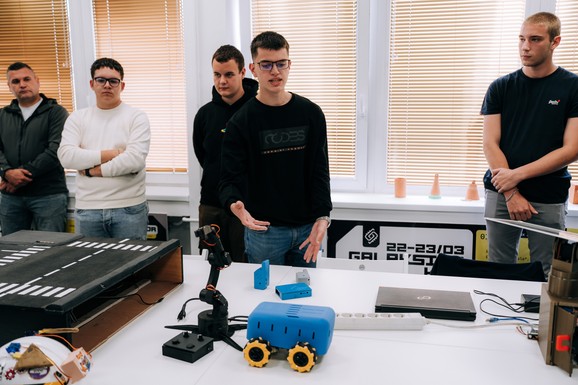 Elektrotehnička škola "Nikola Tesla" u Nišu dobila Mejkers lab: Novi prostor za razvoj učeničkih projekata