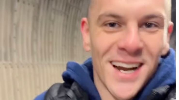 Jovinečko naložil Ficovi. 