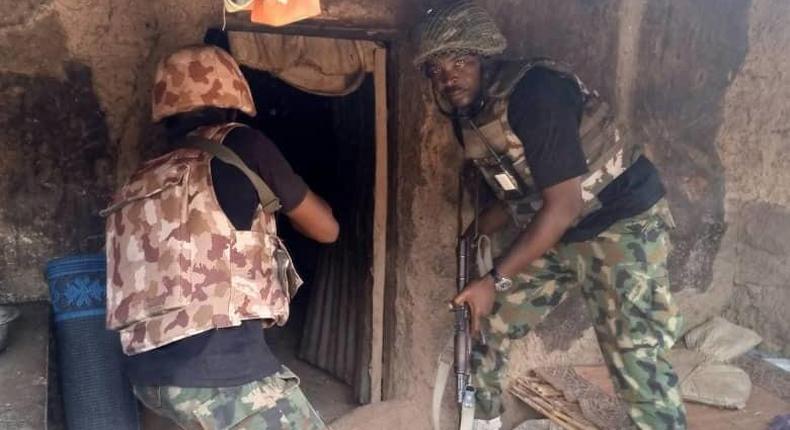 Troops raid bandits’ camps, kill one, arrest 4 in Benue, Nasarawa. [Twitter/@DefenceInfoNG]