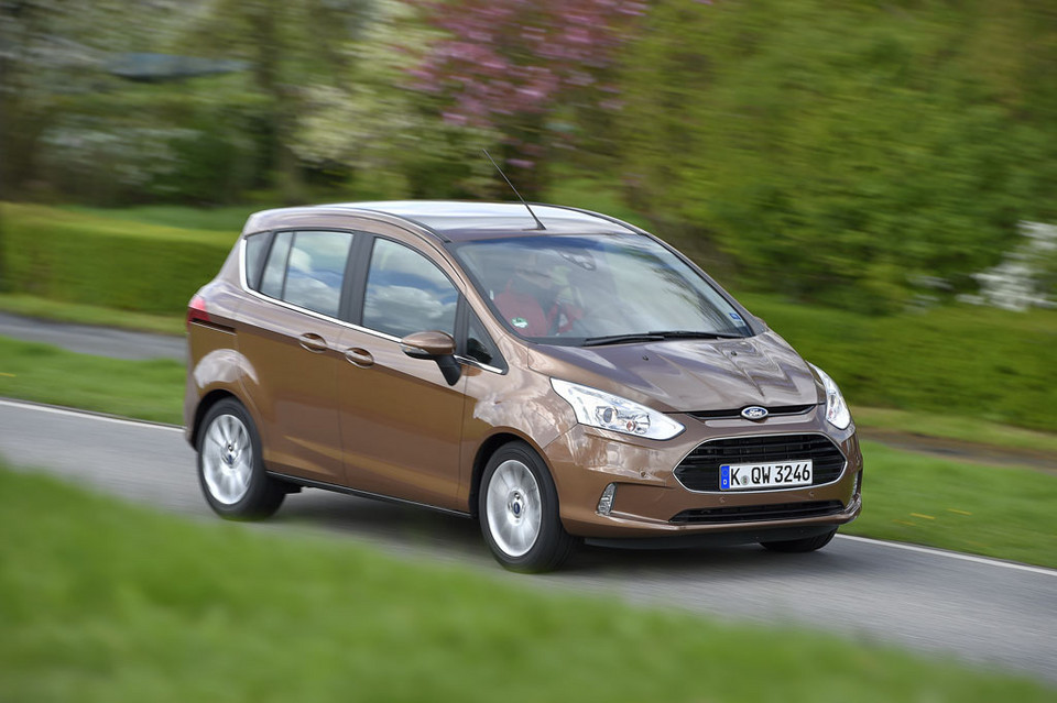 Opel Meriva kontra Ford BMax który minivan będzie