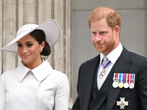 Ilyen nagy már Meghan Markle és Harry herceg kisfia, ritkán látott fotó került napvilágra a 6 éves Archie hercegről