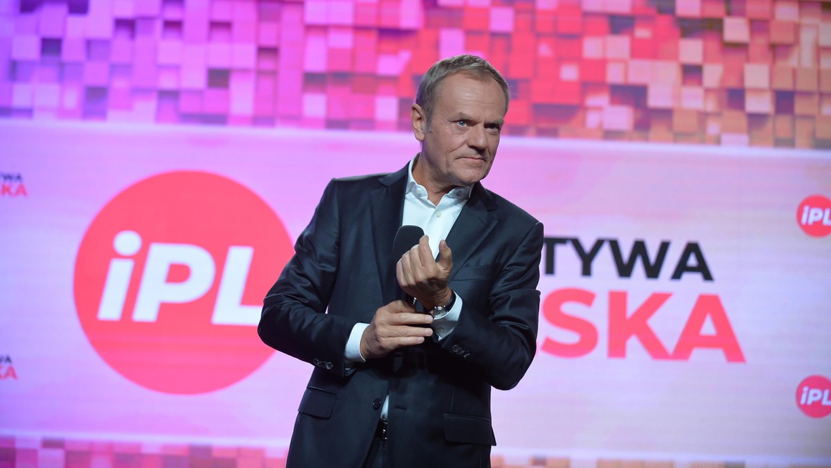 Przewodniczący Platformy Obywatelskiej Donald Tusk podczas konwencji partii Inicjatywa Polska