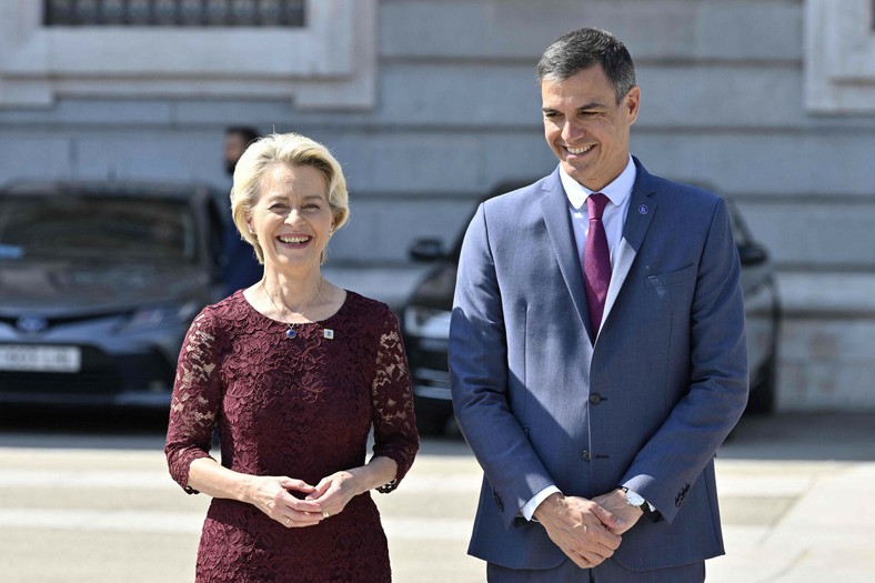 Pedro Sanchez i Ursula von der Leyen