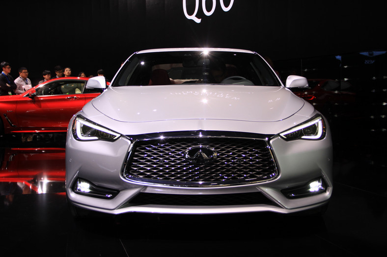 Infiniti Q60 Coupe (Detroit 2016)