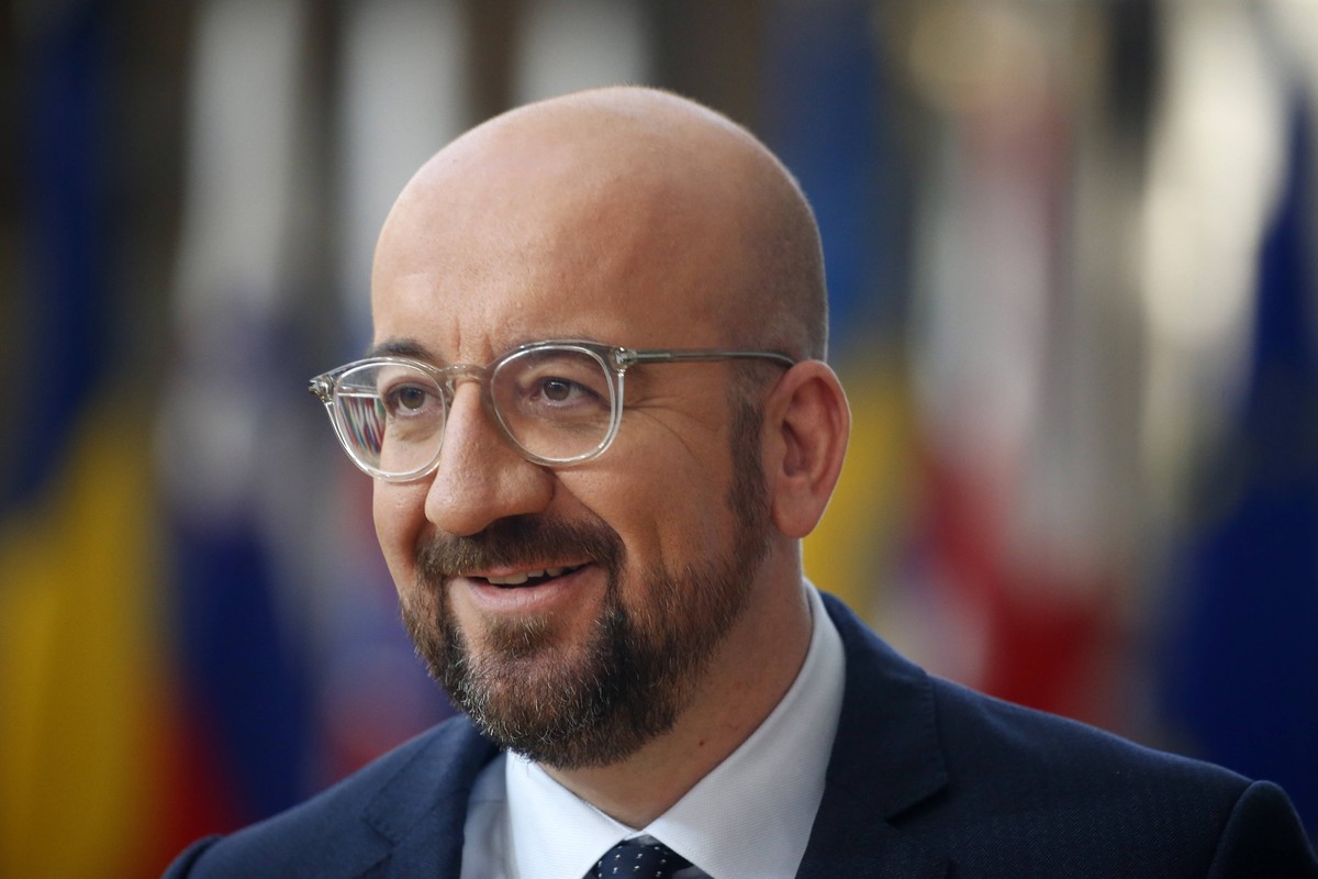 "Chciałbym pogratulować premierowi Wielkiej Brytanii Borisowi Johnsonowi jego zwycięstwa. Oczekujemy tak szybko, jak to możliwe głosowania w brytyjskim parlamencie nad porozumieniem o wyjściu z UE" - powiedział Michel dziennikarzom przed drugim dniem szczytu UE w Brukseli.