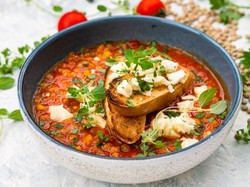 Najlepsze na zimowy obiad. Rozgrzewające i aromatyczne zupy [PRZEPISY]