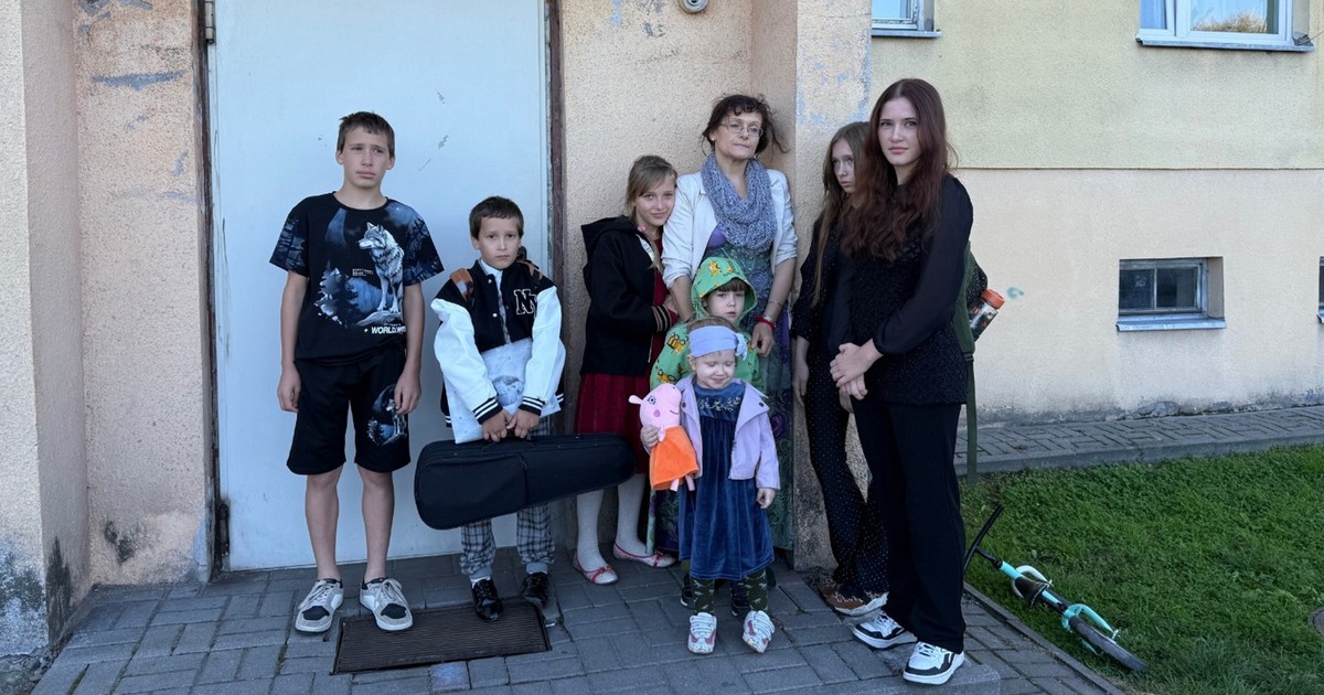 Dramat matki ośmiorga dzieci. Szuka domu dla siebie i dzieciaków. Niestety czas ucieka