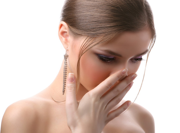 Jak się pozbyć brzydkiego zapachu z ust?