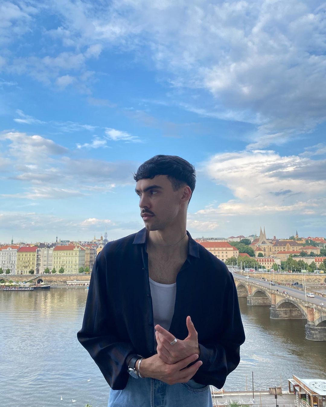 Spevák Adam Pavlovčin.