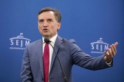 Ziobro ma zostać doprowadzony siłą. Prezes TK blokuje i straszy prokuraturą