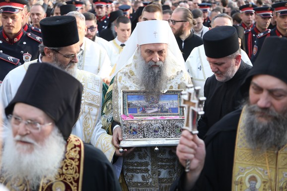 (FOTO, VIDEO) KRENULA SPASOVDANSKA LITIJA Na čelu Patrijarh Porfirije i Pojas Presvete Bogorodice