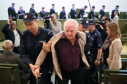 W sądzie o wyborach prezydenckich. Doszło do przepychanek z "Dzielnym Tatą"