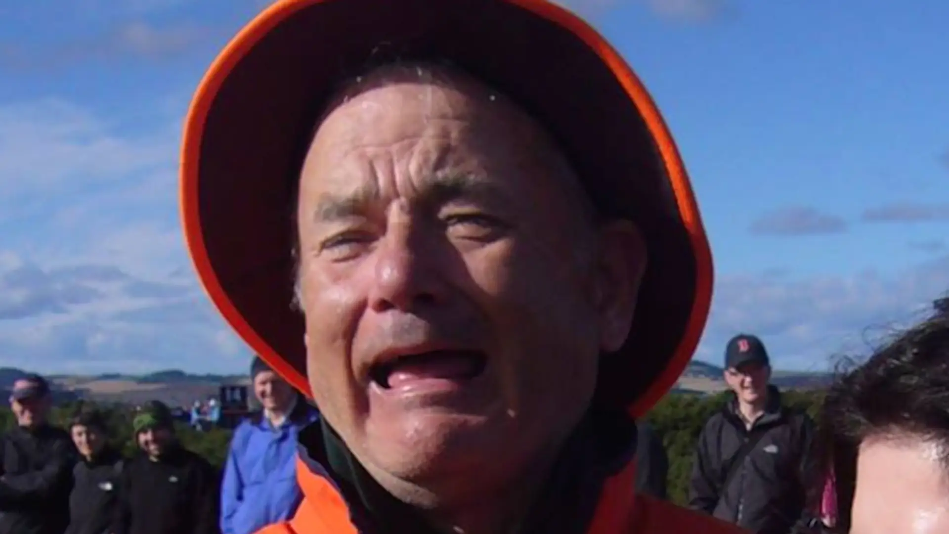 Tom Hanks czy Bill Murray? Dołącz do trwającej już trzy lata debaty "kto jest na zdjęciu?"