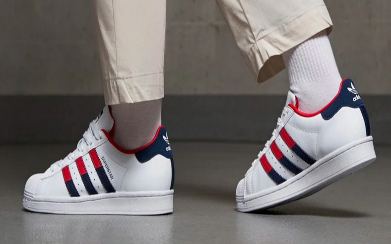 Kultowe Adidas Superstar/materiały prasowe Sizeer