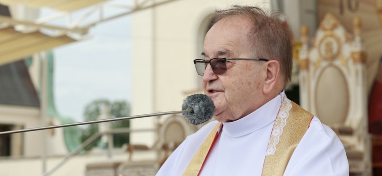 Ojciec Rydzyk w ostrych słowach do minister edukacji. "Co ty kobito sobie wyobrażasz?"