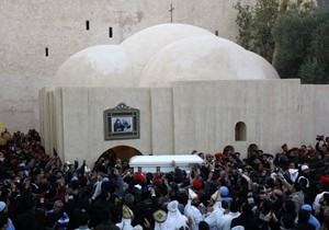 227060_senuda-iii-sahrana4-ap