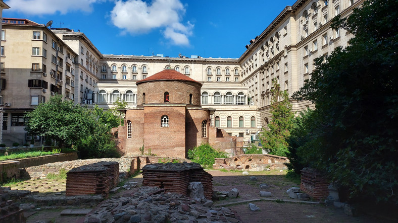 Cerkiew Świętego Jerzego w Sofii i pozostałości antycznego miasta Serdika