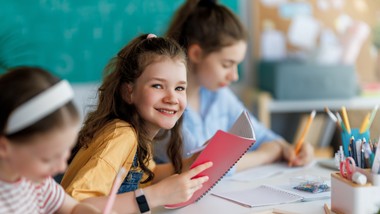 400 zł na dziecko do 24. roku życia. kiedy wystąpić z wnioskiem w 2026 roku?