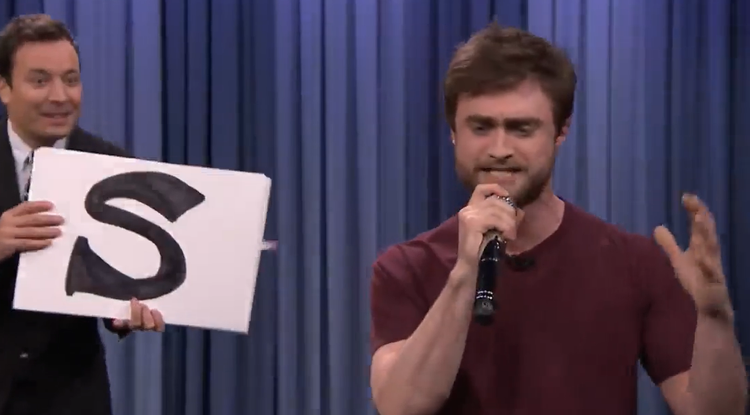 Daniel Radcliffe rapjére a legprofibbak is felkaphatják a fejüket