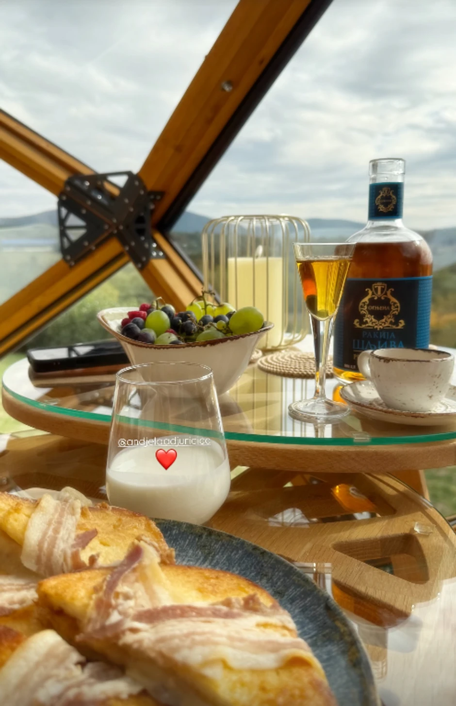 Gastoz i Anđela na putovanju