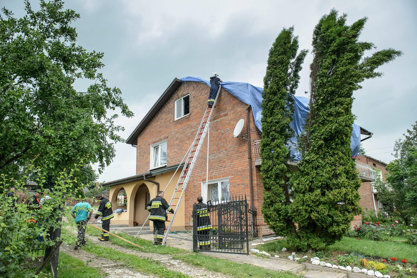 Bilnów Drugi - sprzatanie po nawałnicy