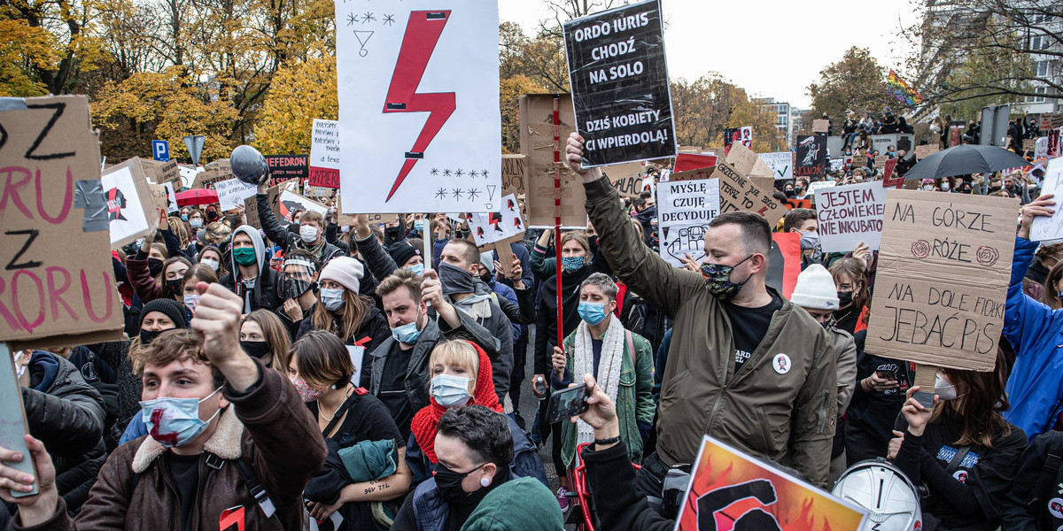 Organizator "Strajku Kobiet" zatrzymany. Jest wniosek o tymczasowy areszt