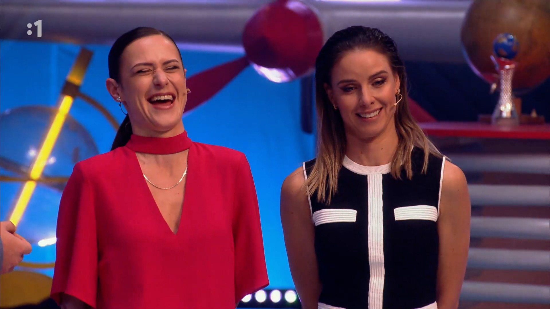 Anička Jakab Rakovská a Nela Pocisková v relácii Na správnej ceste.