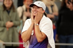 Iga Świątek przegrała z tortem. Królowa Paryża zaliczyła wpadkę