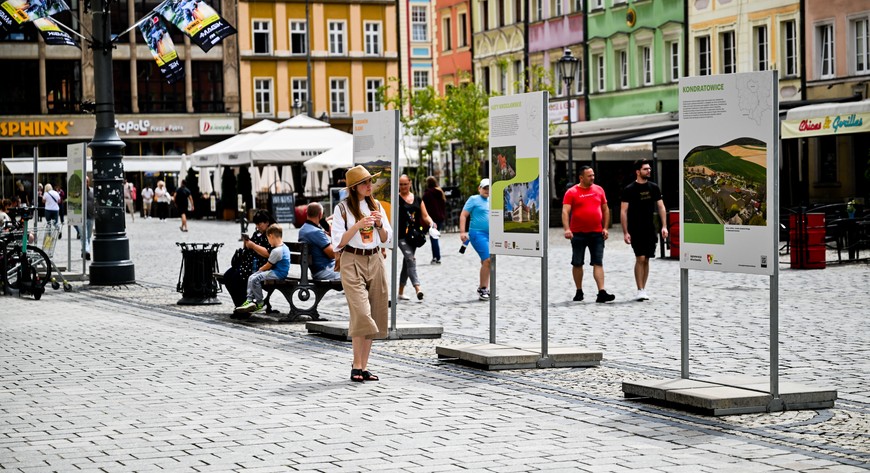 Na początku sierpnia ekspozycja dotarła na wrocławski Rynek.