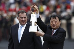 Pjongczang 2018: Grecy przekazali ogień olimpijski organizatorom