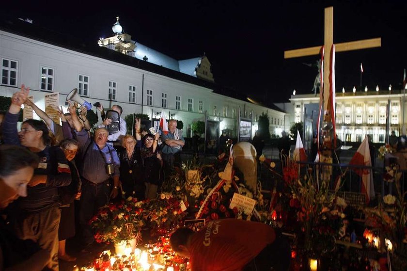 Szok! Kaczyński za usunięciem krzyża!