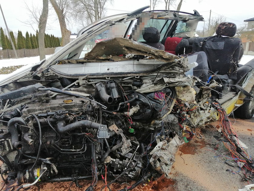 Tragiczny wypadek pod Wyszkowem. Nie żyje 35-letni kierowca