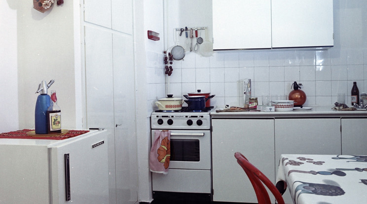 Átlagos konyha a '70-es-'80-as években - ne3m dizájnolták túl / Fotó: -Fortepan - Faragó György