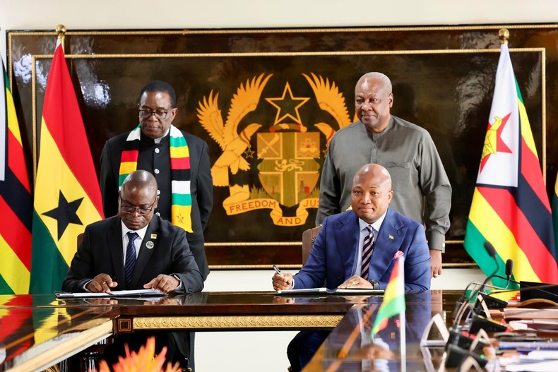 Ghana’s President John Mahama ;Zimbabwe’s President Emmerson Mnangagwa;Samuel Okudzeto Ablakwa, Ghana's Minister for Foreign Affairs and Regional Integration and his Zimbabwean counterpart, Amon Murwira during the signing of bilateral agreements.