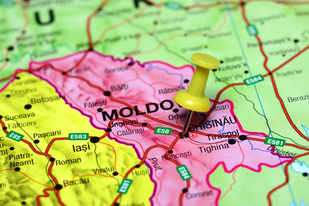 Mołdawski przewoźnik lotniczy wstrzymał rejsy. Wśród przyczyn wojna na Ukrainie