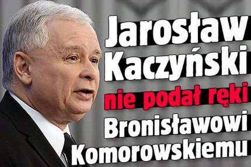 Kaczyński nie podał ręki Komorowskiemu