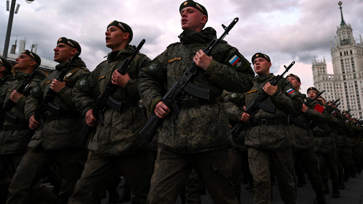 Rosyjska armia reaguje na straty na froncie. Zmiana planów wobec poborowych