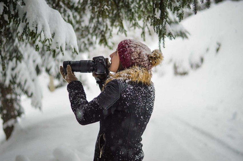 Mladena Bolta hvata trenutak za fotografiju.