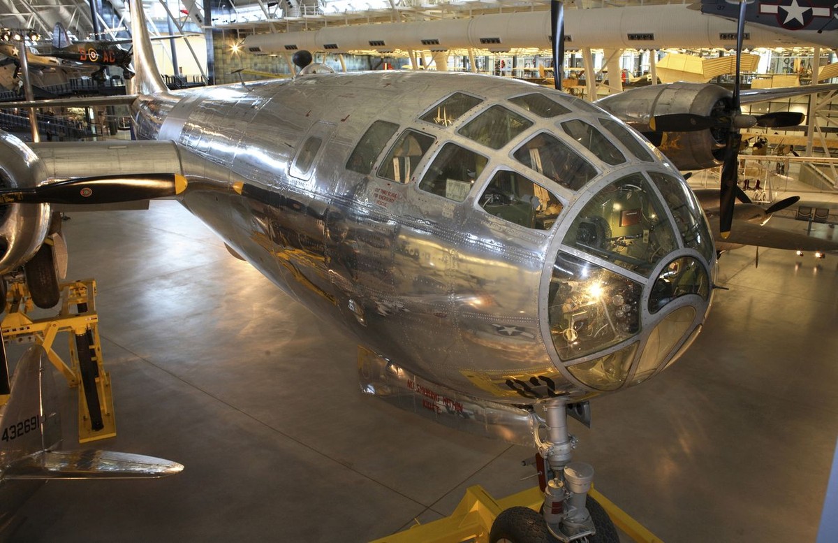 Superforteca B-29 "Enola Gay"
