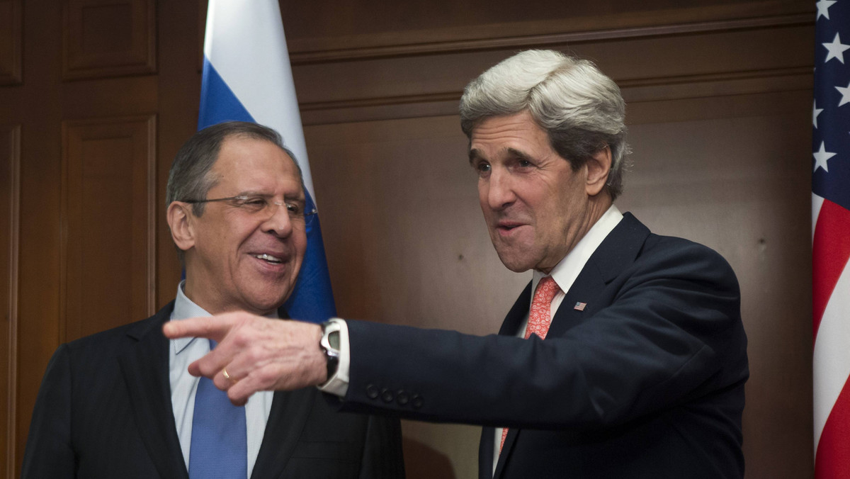 Godzinę i 45 minut trwało we wtorek w Berlinie pierwsze spotkanie nowego amerykańskiego sekretarza stanu Johna Kerry'ego z ministrem spraw zagranicznych Rosji Siergiejem Ławrowem, z czego ponad połowę czasu poświęcono Syrii - podał Departament Stanu.