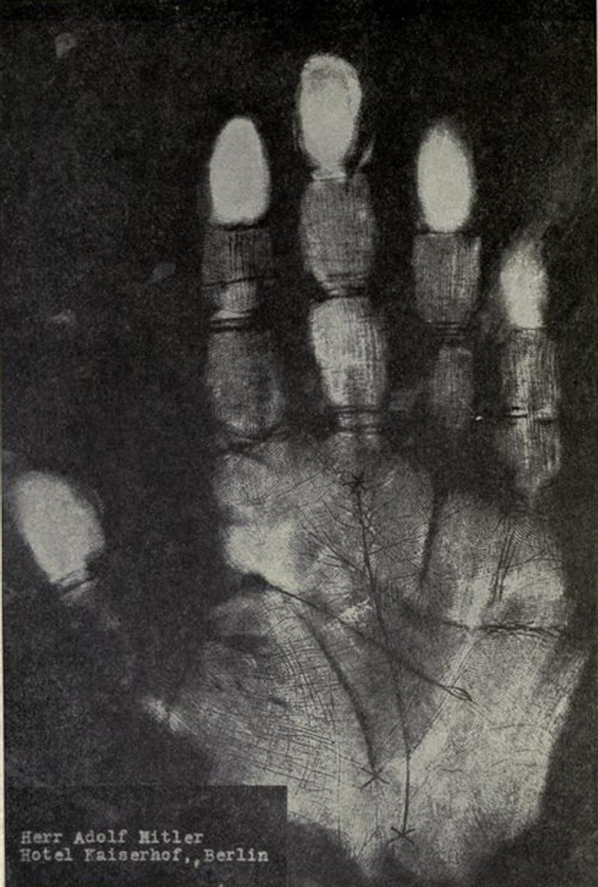 Pogled na šaku Adolfa Hitlera hiromantu Džozefu Ranaldu bio je dovoljan da predvidi sudbinu jednog od najvećih zločinaca na svetu (FOTO: How to know people by their hands/Josef Ranald)