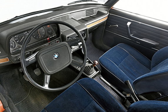 BMW 520/4 (E12)