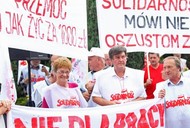 Protest związkowców z Solidarności (fot. PAP/Piotr Wittman) 